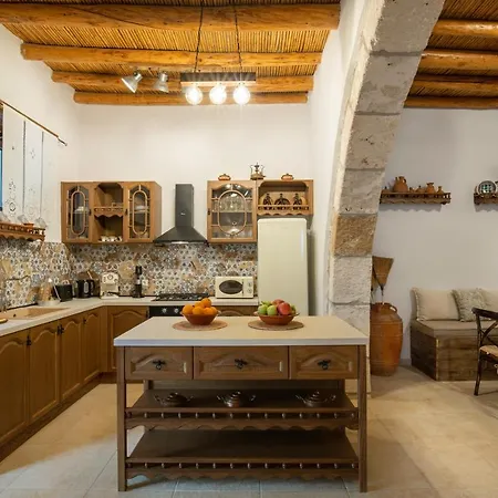 Mareo Traditional Retreat