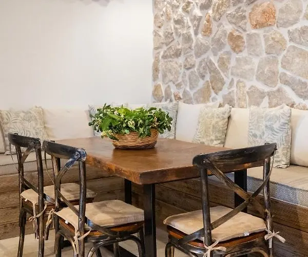 Daire Mareo Traditional Retreat